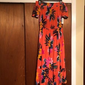 🆕Off The Shoulder/Waist Defined Maxi Dress